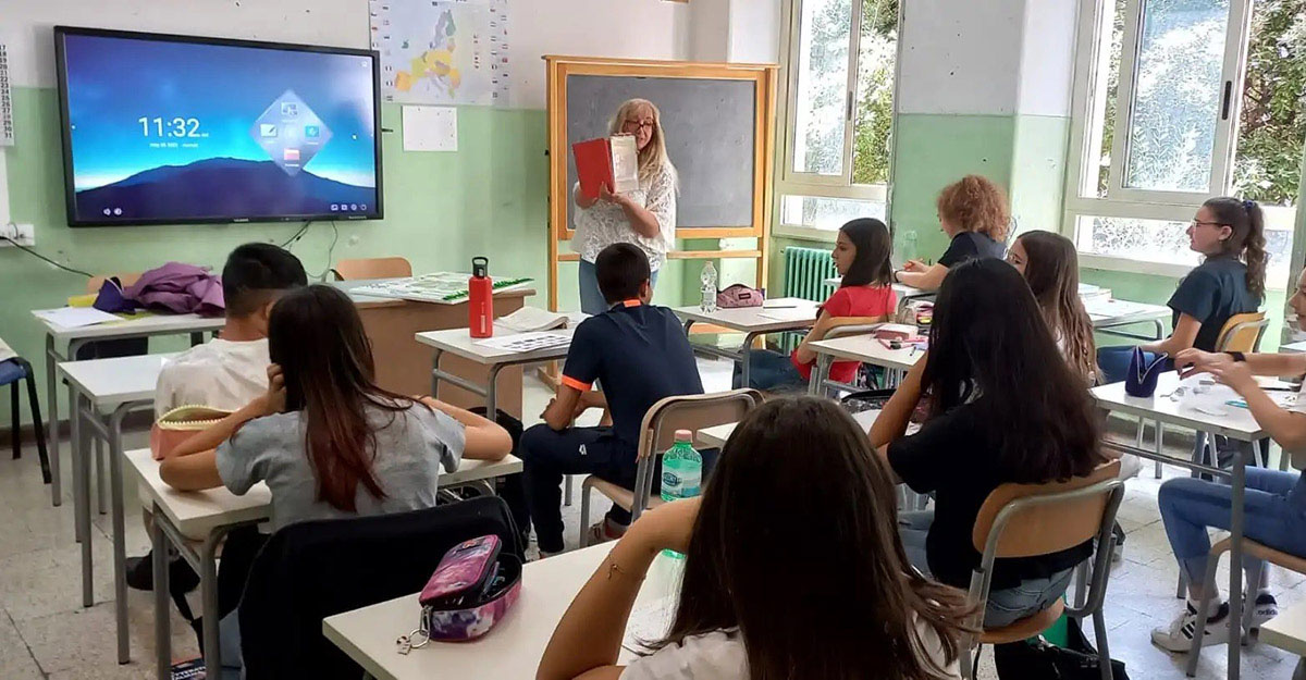 stipendio iniziale annuo per un docente italiano